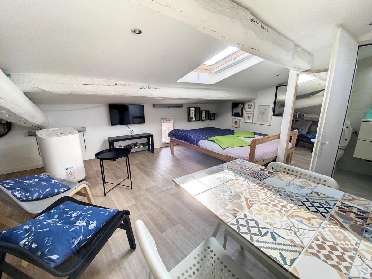 Petit St Louis Studio mansardé atypique climatisé Sète Extérieur photo